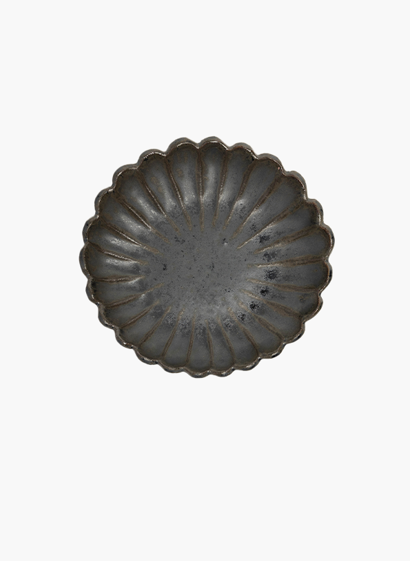 Chrysanthemum Plate