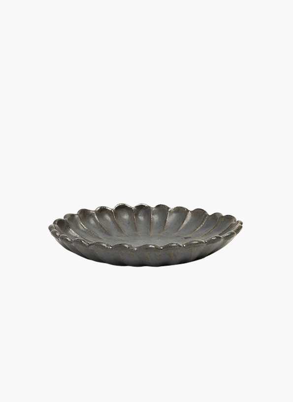 Chrysanthemum Plate