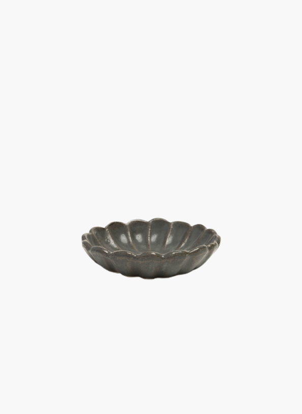 Chrysanthemum Plate