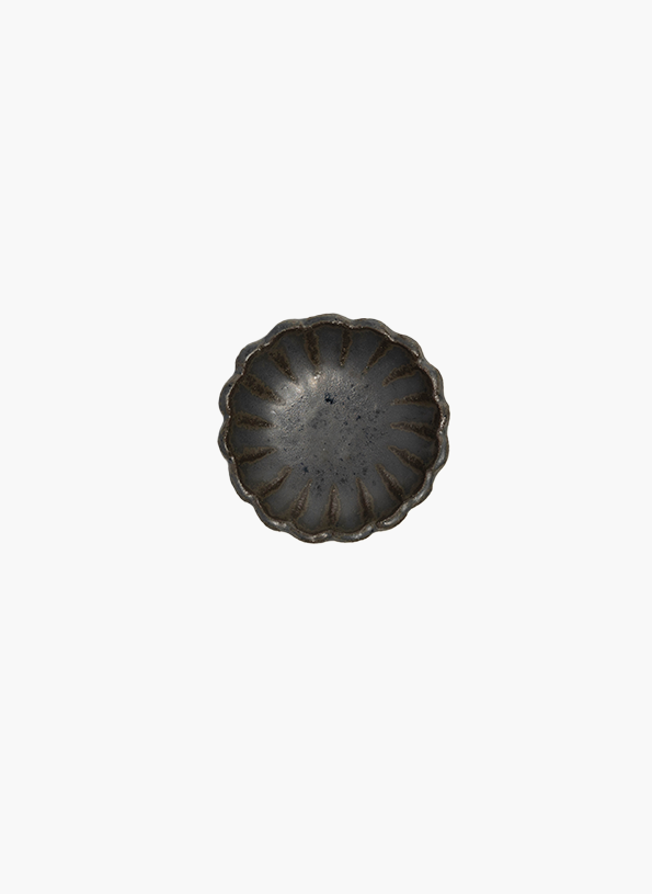 Chrysanthemum Plate