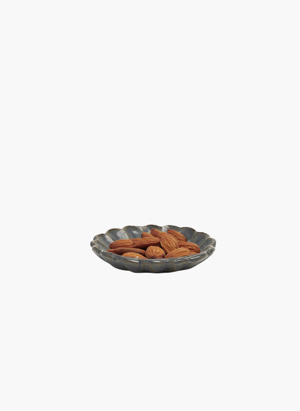 Chrysanthemum Plate