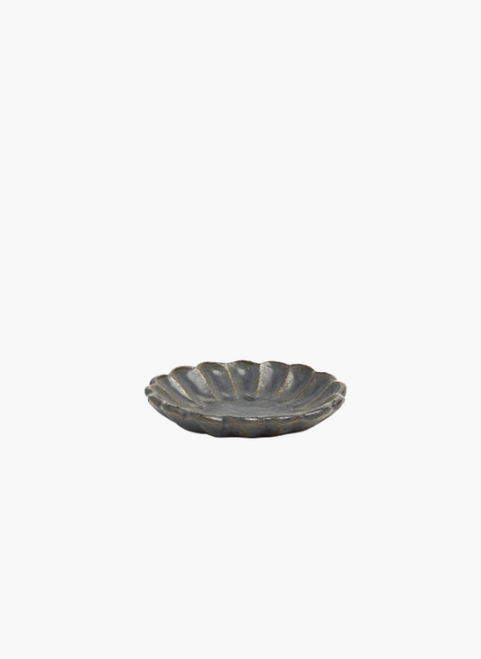 Chrysanthemum Plate