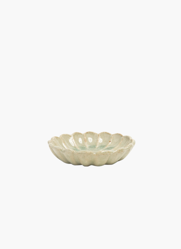 Chrysanthemum Plate