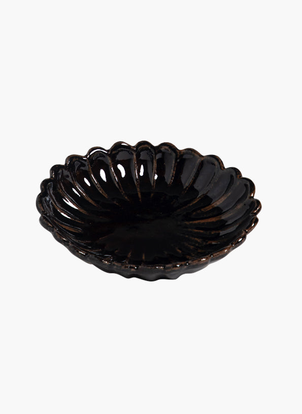 Oval Chrysanthemum Plate