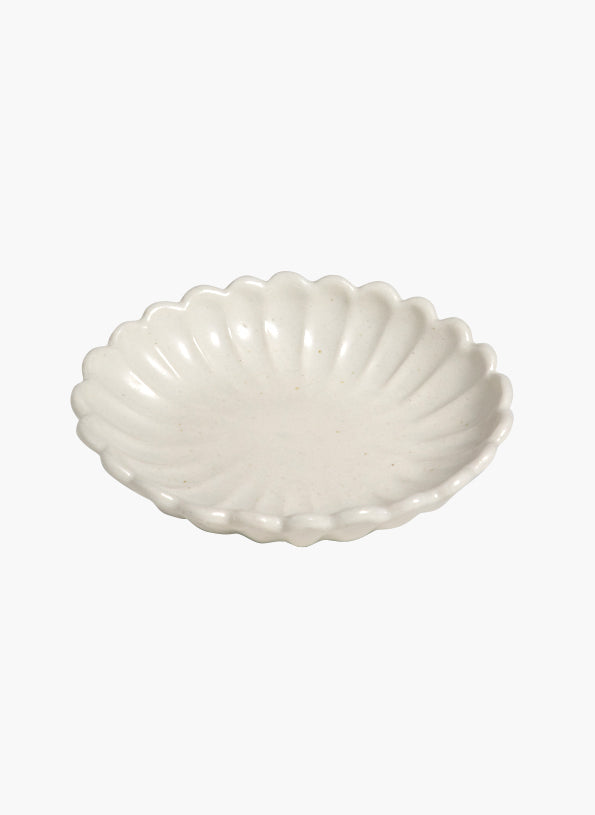 Oval Chrysanthemum Plate